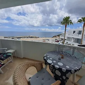 https://cozy-etta-apartment-with-a-wonderful-sea-view-terrace.in-canary-islands.com